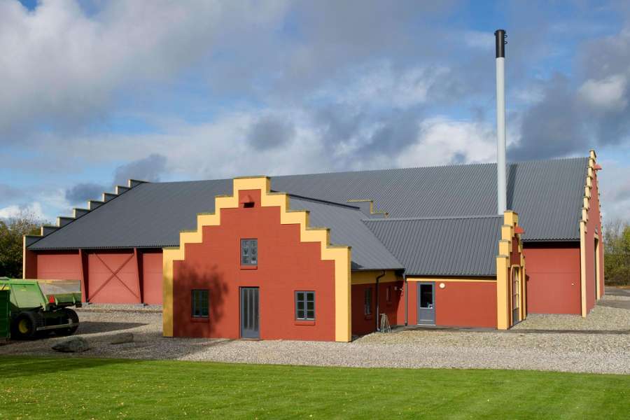 Hühnerzucht mit gradlinigem Stil, Kongsvad Møllevej 6, 9500 Hobro